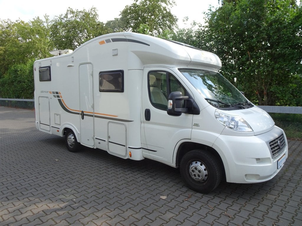 Caravans And Camping Sun