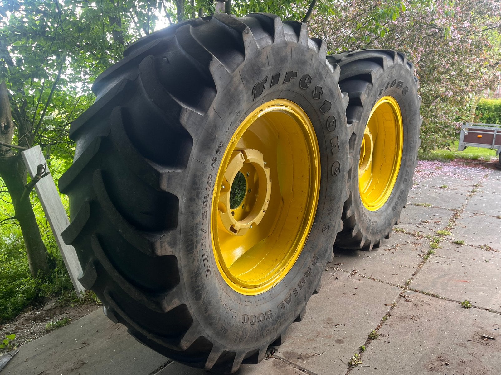 650/65R38 op velg, Zakelijke goederen, Agrarisch | Onderdelen | Banden, Velgen en Assen, Ophalen