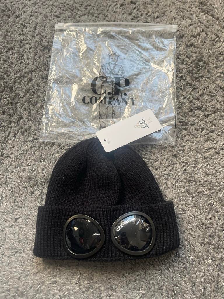 CP Company muts met goggles - Nieuw, Ophalen of Verzenden, Nieuw, One size fits all, Pet