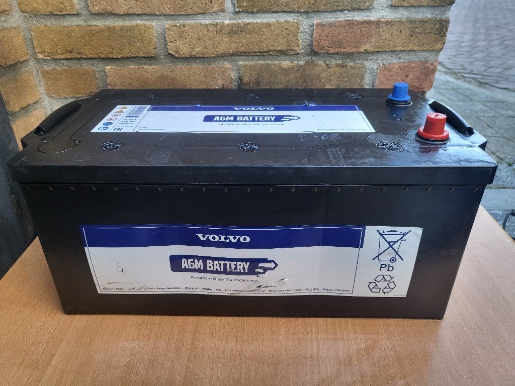 Battery VOLVO AGM 12V -- 210 Ah --1200A -- zo goed als NIEUW, Ophalen, Nieuw, Volvo