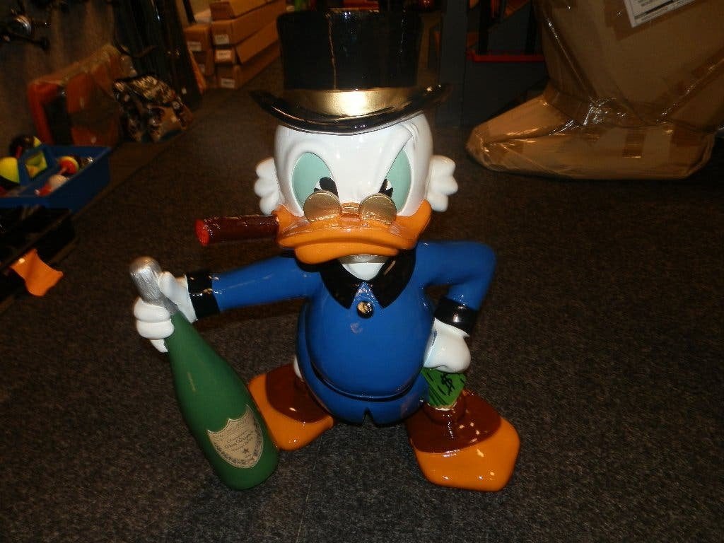 Beelden Dagobert Duck schatkist en fles champagne, Verzamelen, Ophalen of Verzenden, Nieuw, Fantasy