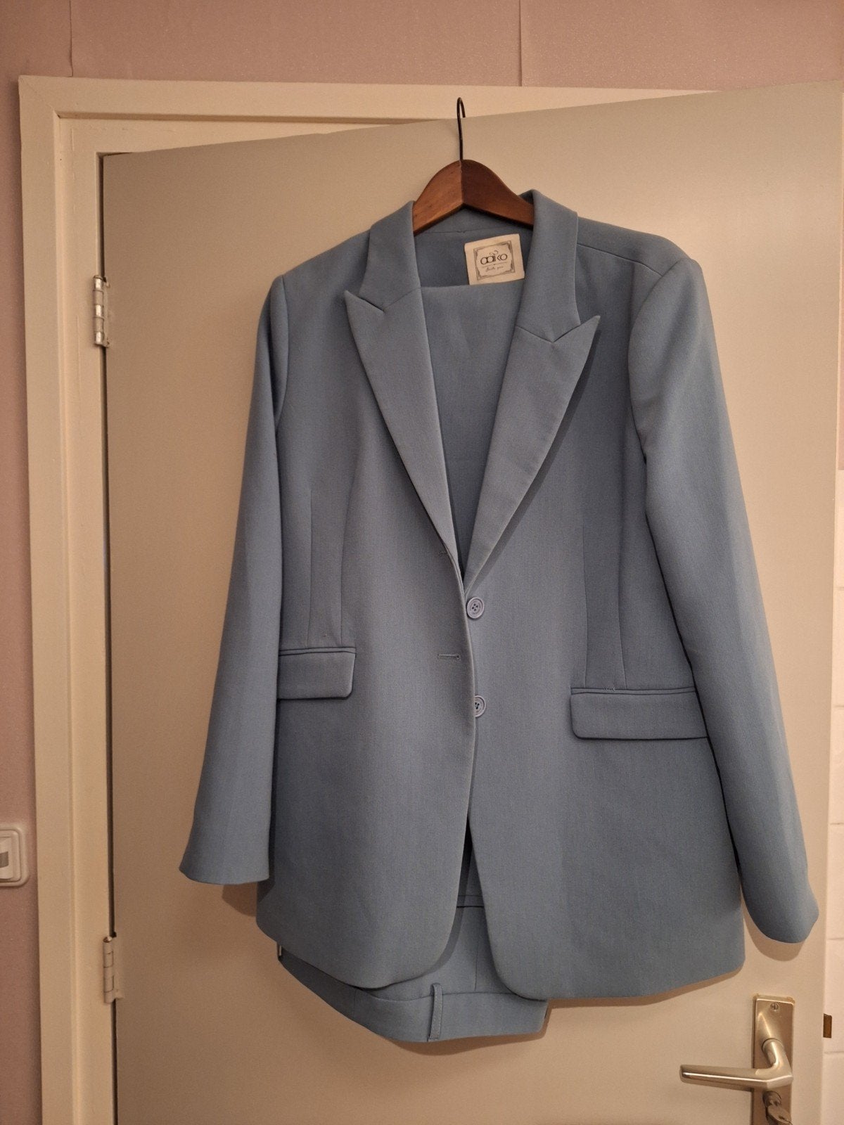 AAIKO Dames Kostuum/Pak - Lichtblauw - Maat XL, Kostuum of Pak, Blauw, Maat 42/44 (L), Ophalen of Verzenden