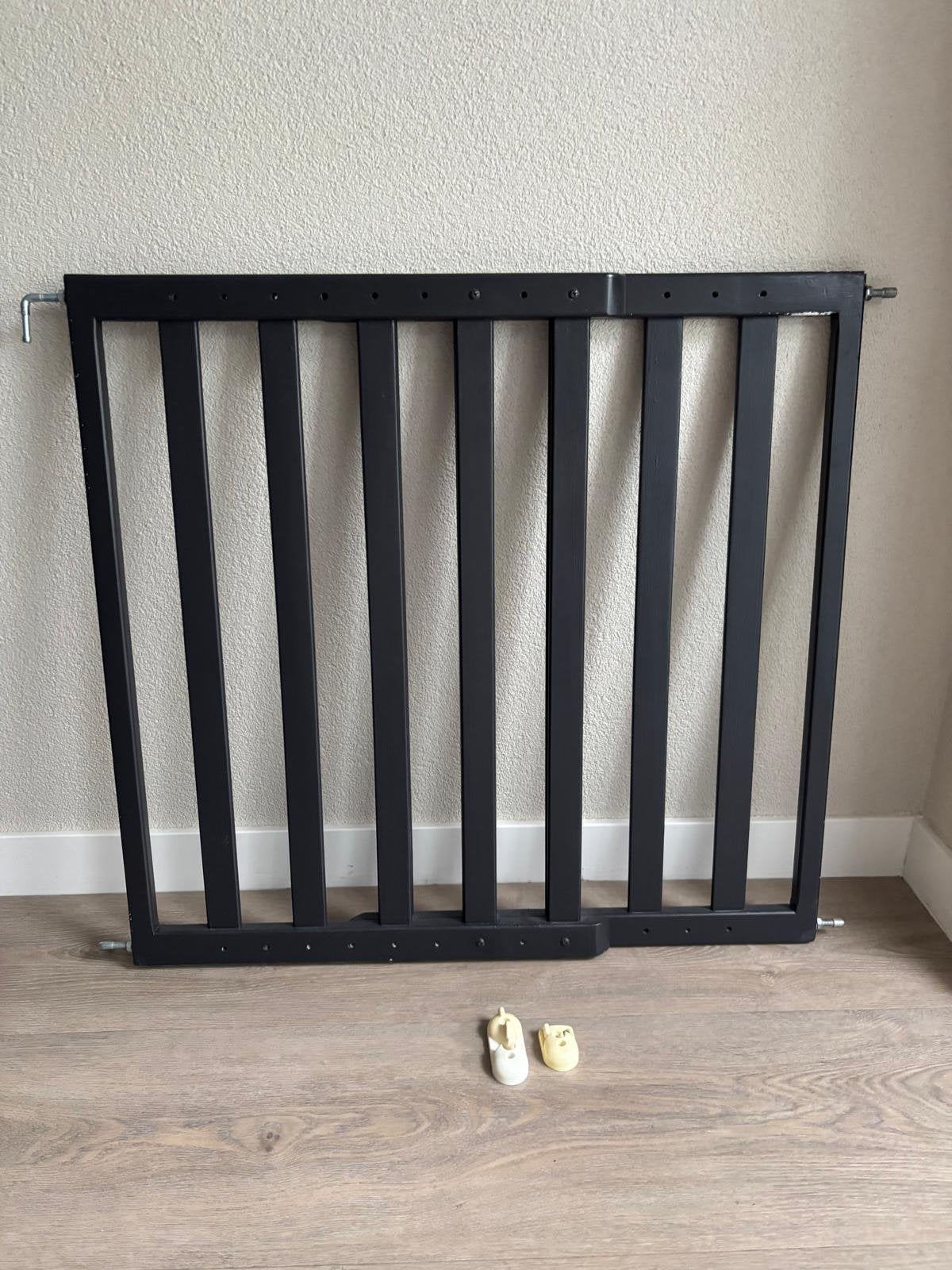 Noma uitschuifbaar houten traphekje., Kinderen en Baby's, Traphekjes, Ophalen, Gebruikt, Hout, 100 tot 115 cm