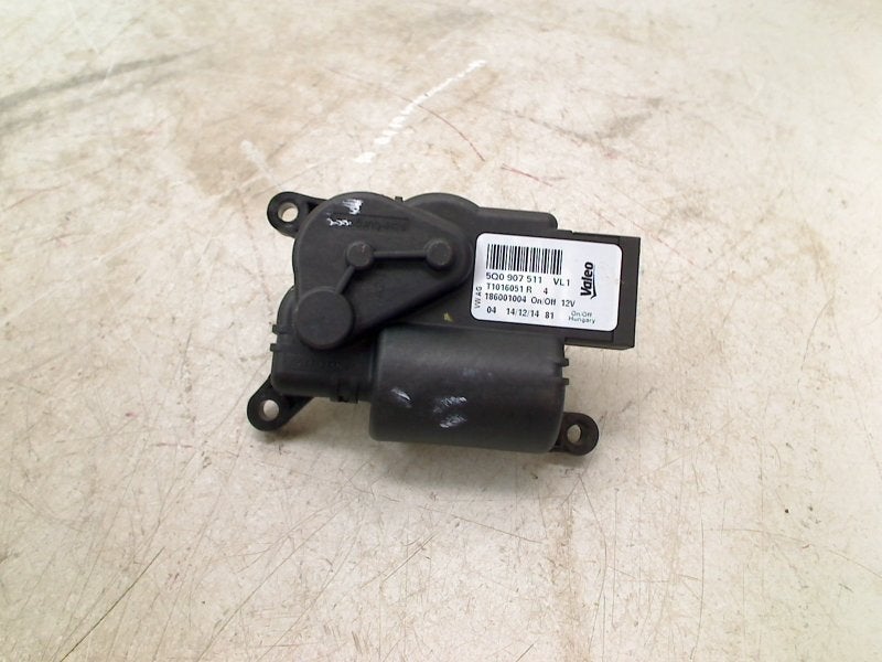 Kachelstelmotor golf 7 Volkswagen Golf VII (AUA) 5Q0907511, Auto-onderdelen, Gebruikt, Volkswagen, Volkswagen AG, Kundenbetreuung@volkswagen.de