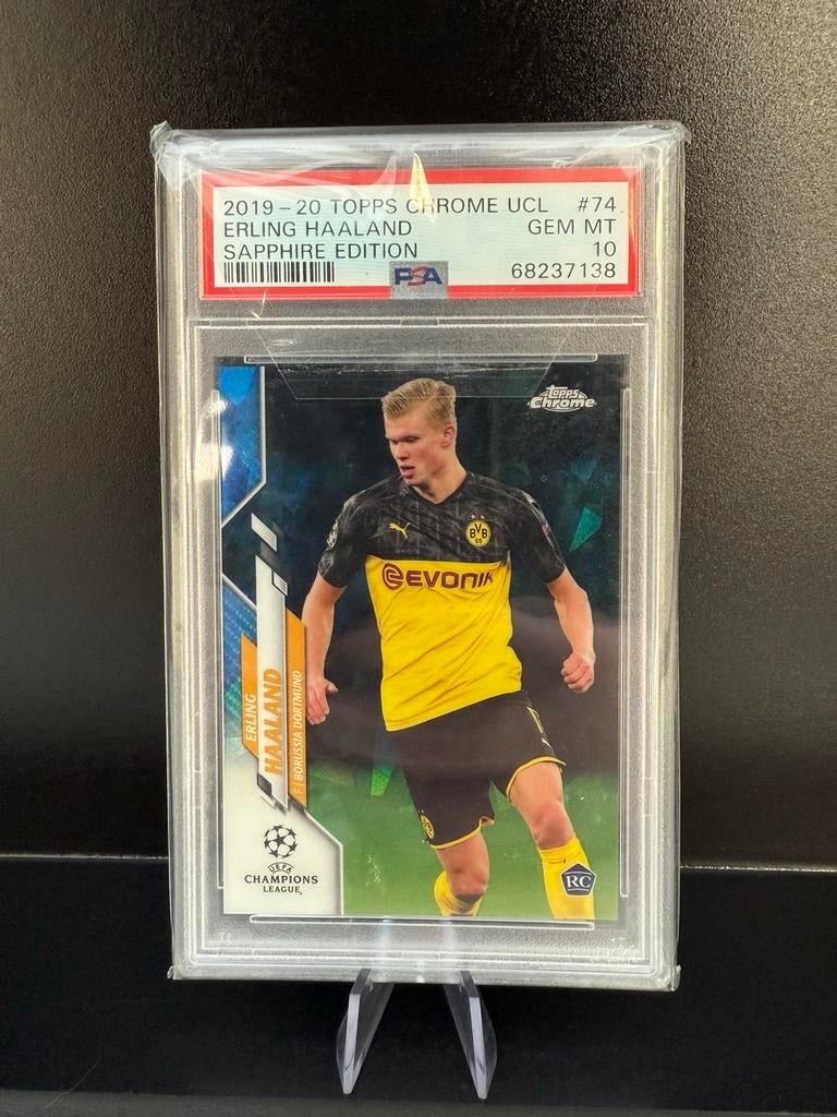 Erling Haaland Rookie Kaart Dortmund Sapphire PSA 10, Ophalen of Verzenden, Nieuw, Buitenlandse clubs, Spelerskaart