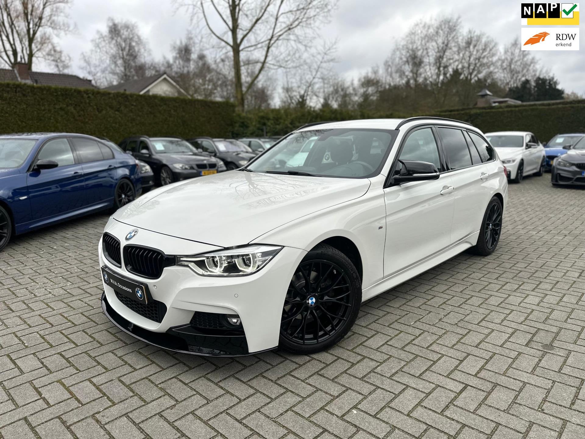 BMW 3-serie Touring 318i Centennial Executive M Sport|Naviga, Automaat, Gebruikt, Origineel Nederlands, 3 cilinders