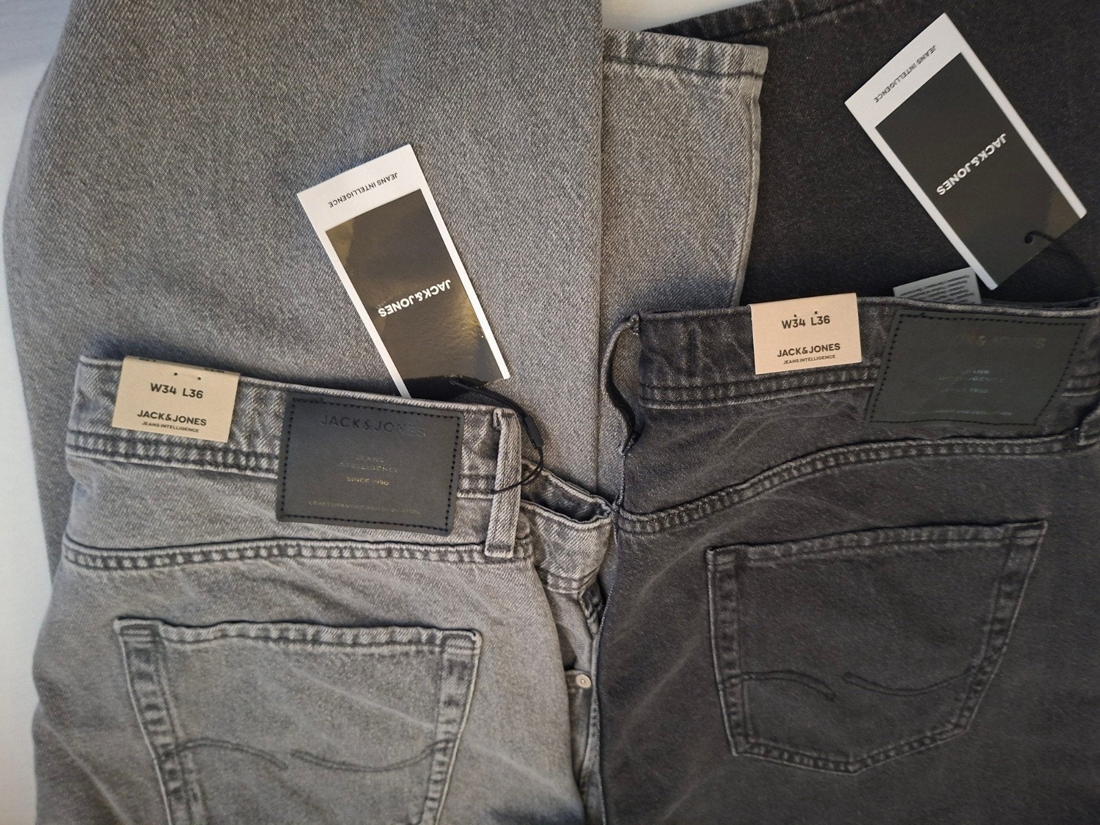 twee nieuwe Jack and Jones baggy/Alex jeans broeken, Jack and jones, Nieuw, Ophalen of Verzenden, W33 - W36 (confectie 42/44)