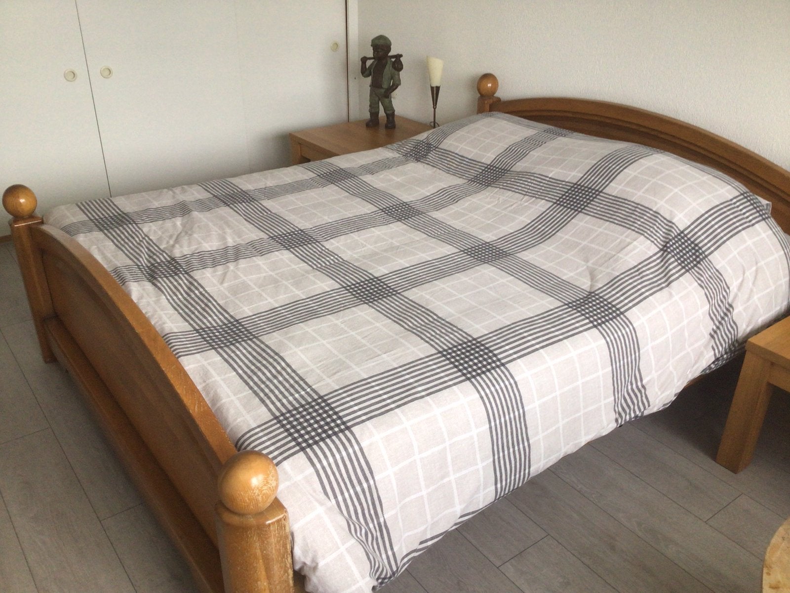 Twee persoons eiken bed, Gebruikt, Bruin, Tweepersoons, 200 cm