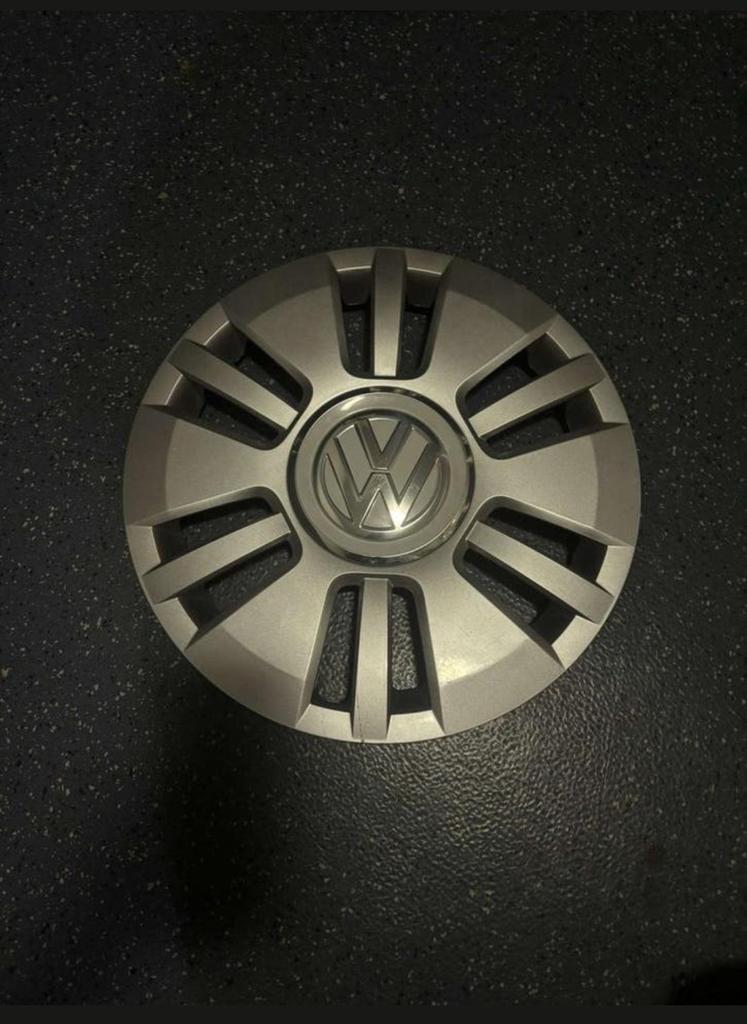 4 Volkswagen up wieldoppen, Auto diversen, Wieldoppen, Ophalen of Verzenden, Zo goed als nieuw