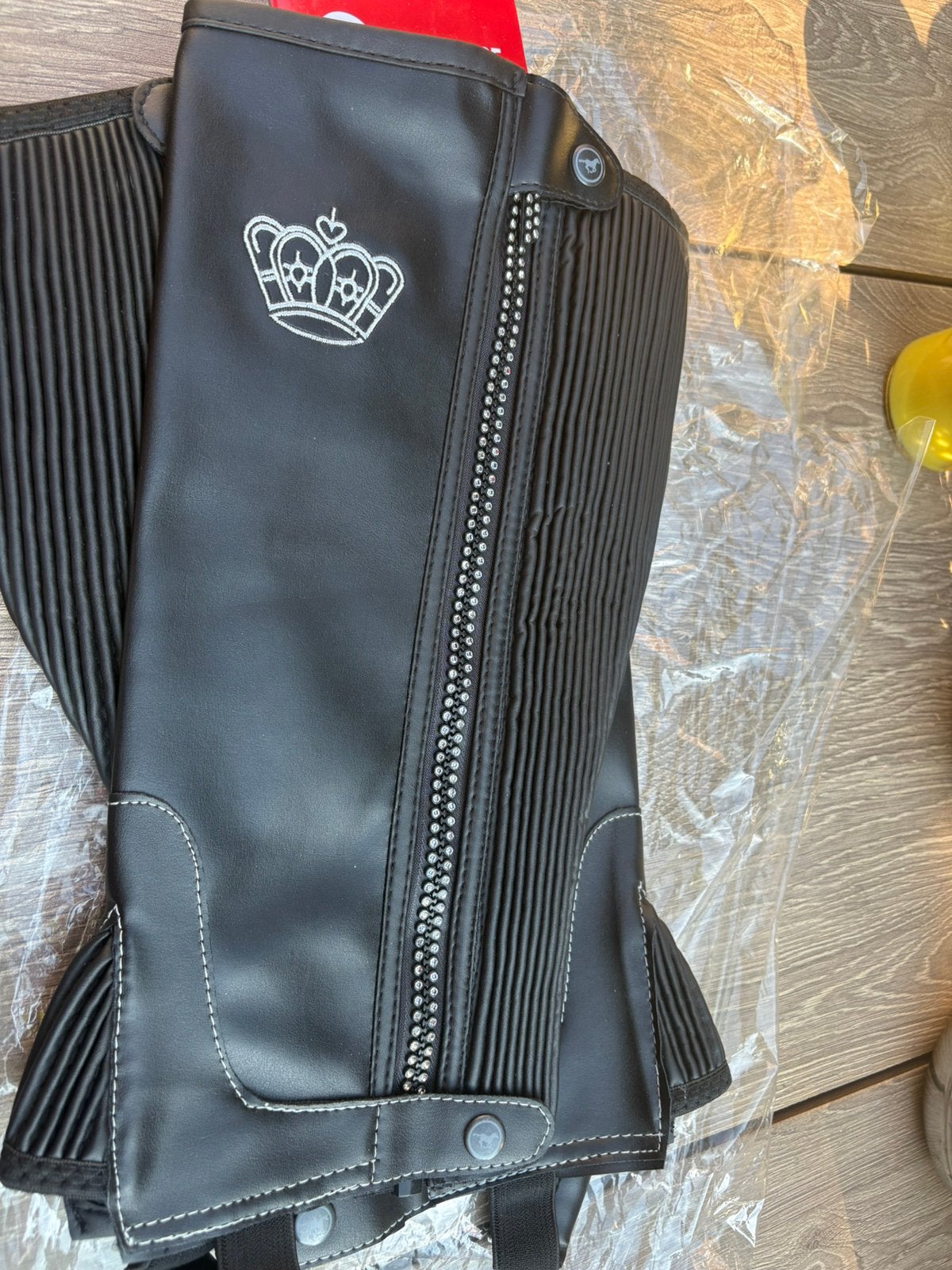 Gloednieuwe chaps Bling xl, Dieren en Toebehoren, Red Horse, Nieuw, Ophalen of Verzenden, Zwart