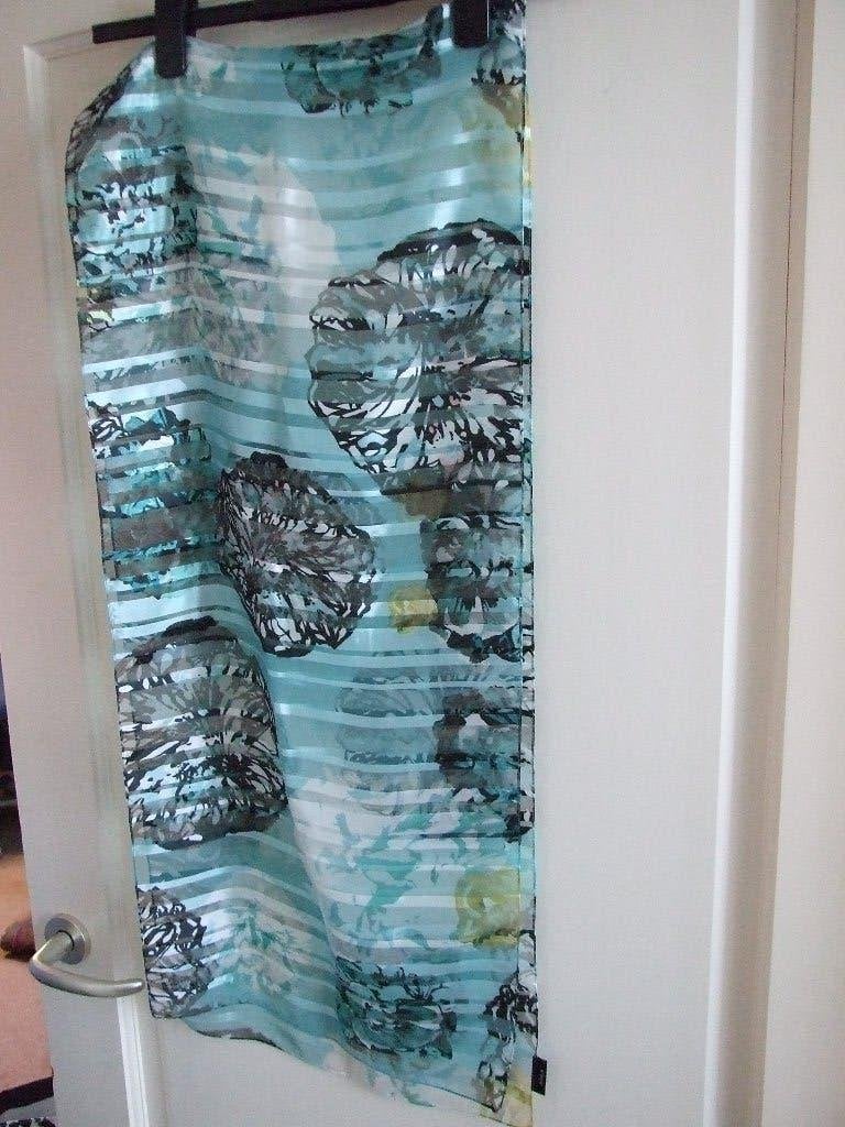 Bonita shawl groen zwart, Kleding | Dames, Mutsen, Sjaals en Handschoenen, Maat 46/48 (XL) of groter, Nieuw, Bonita, Ophalen of Verzenden