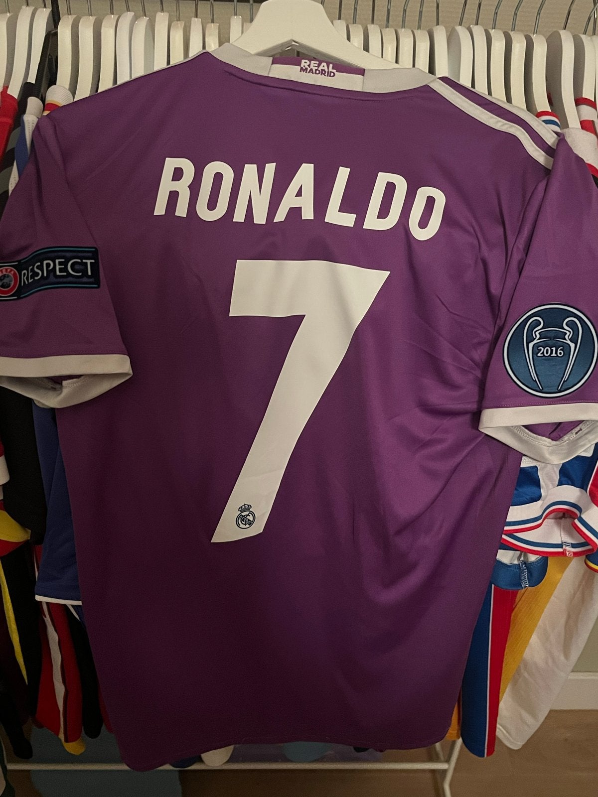 Real Madrid Ronaldo 7 Thuisshirt 2016/2017 Maat L, Maat 52/54 (L), Paars, Ophalen of Verzenden, Zo goed als nieuw