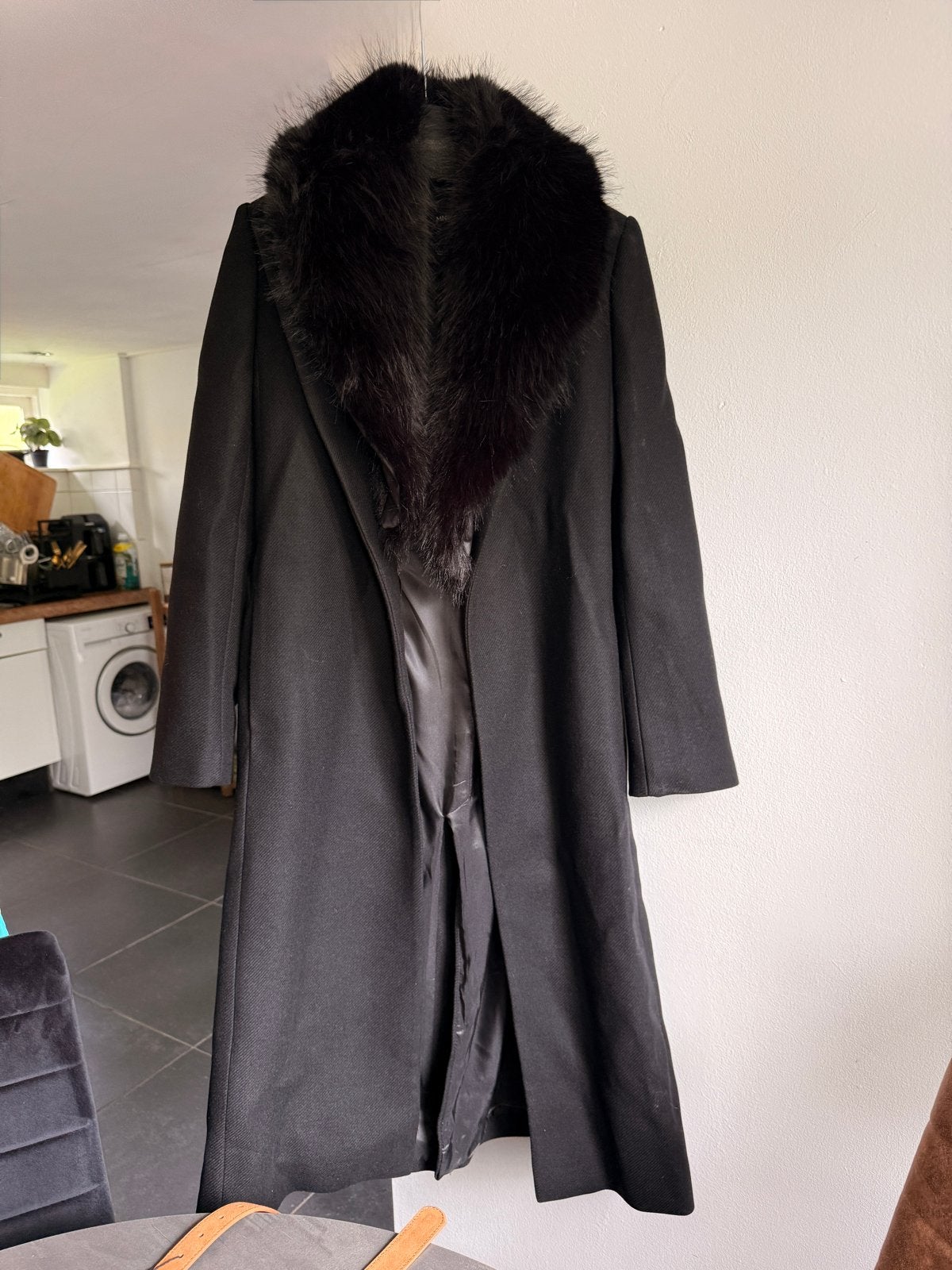 Mango wollen mantel met bontkraag, Ophalen, Nieuw, Maat 36 (S), Zwart