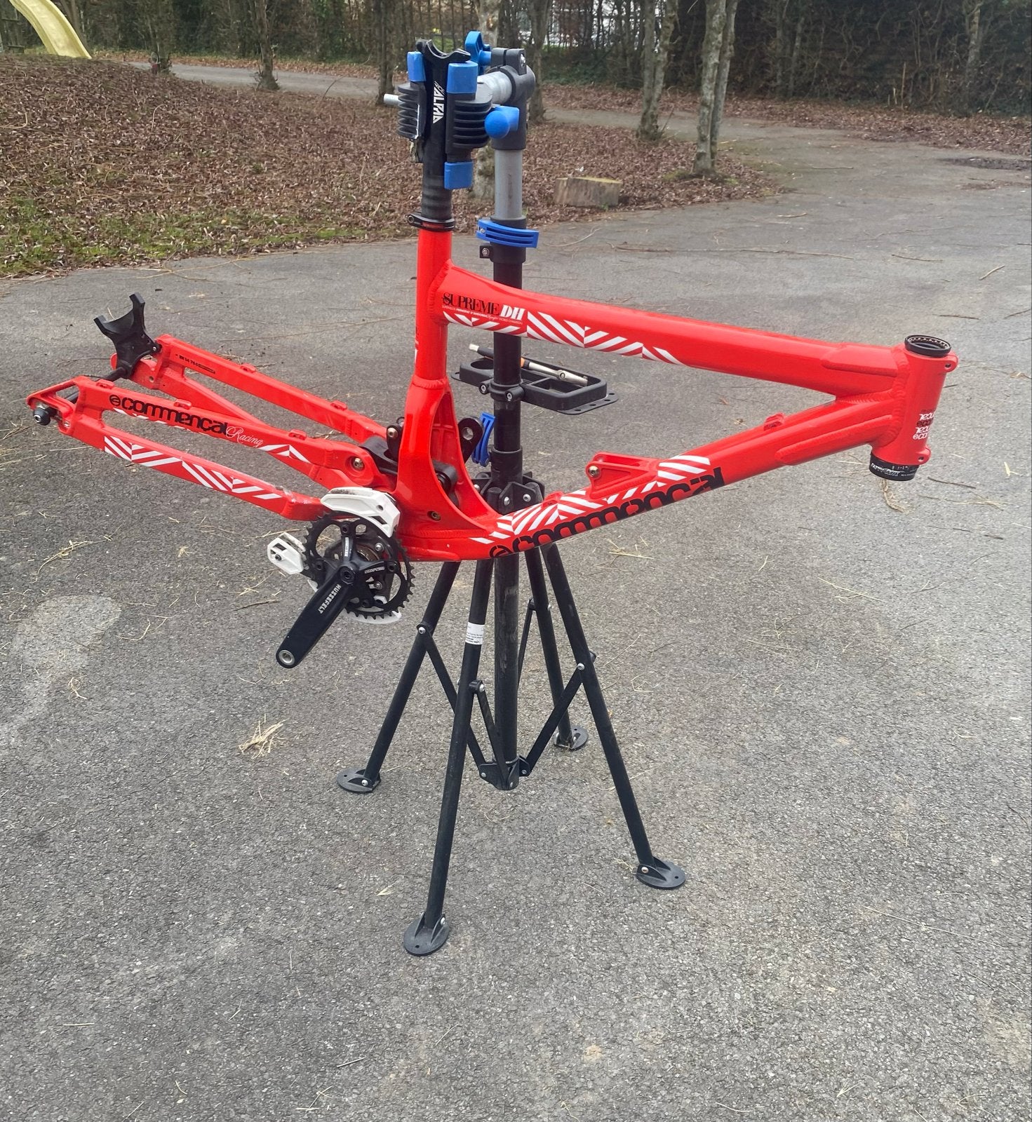 Commencal Supreme Racing DH Frame - Rood, Gebruikt. Maat (M), Fietsen en Brommers, Fietsen | Mountainbikes en ATB, Ophalen, Gebruikt