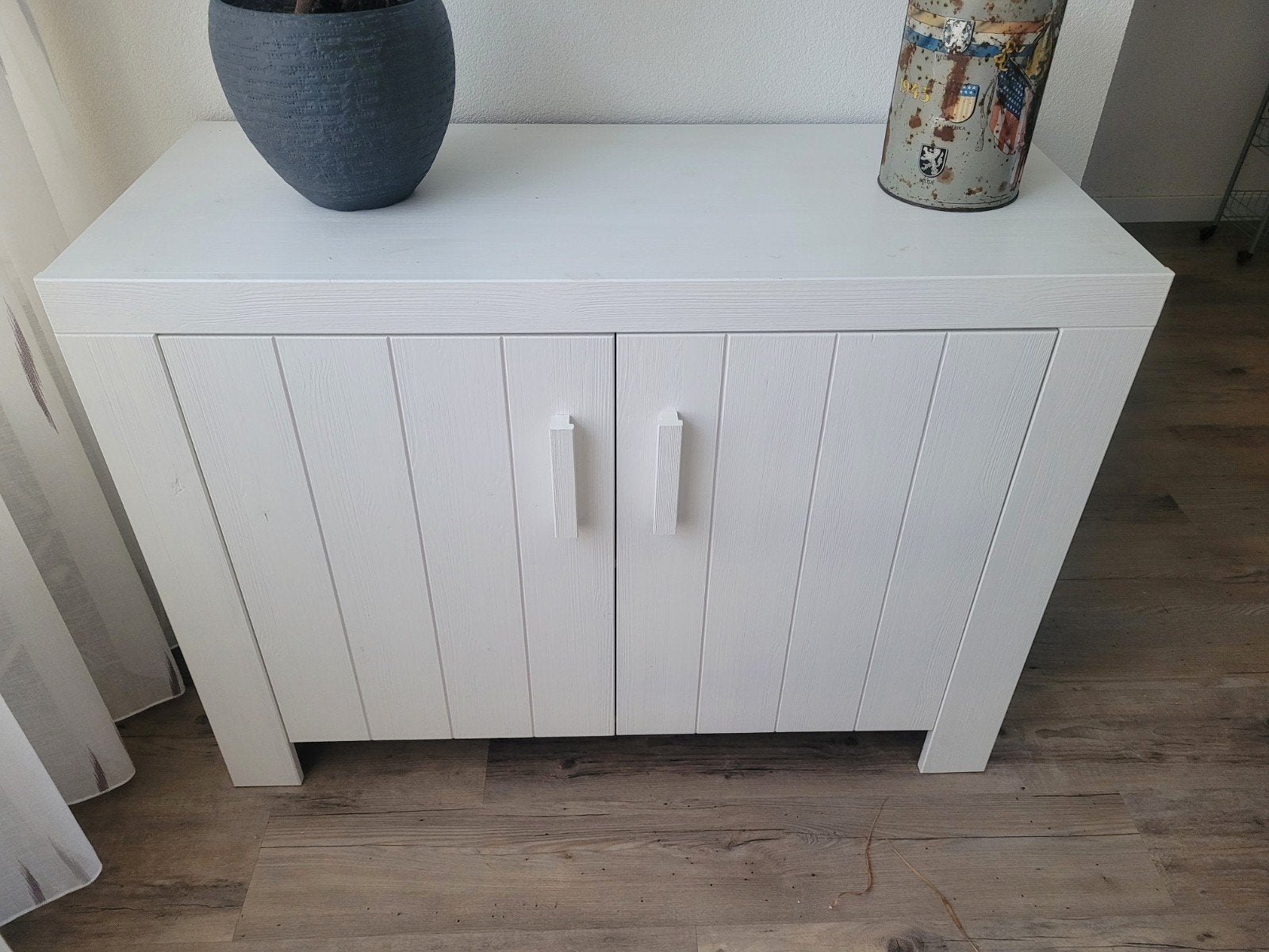 WOOOD Arizona dressoir wit geborsteld grenen Wit, Ophalen, Zo goed als nieuw, 25 tot 50 cm