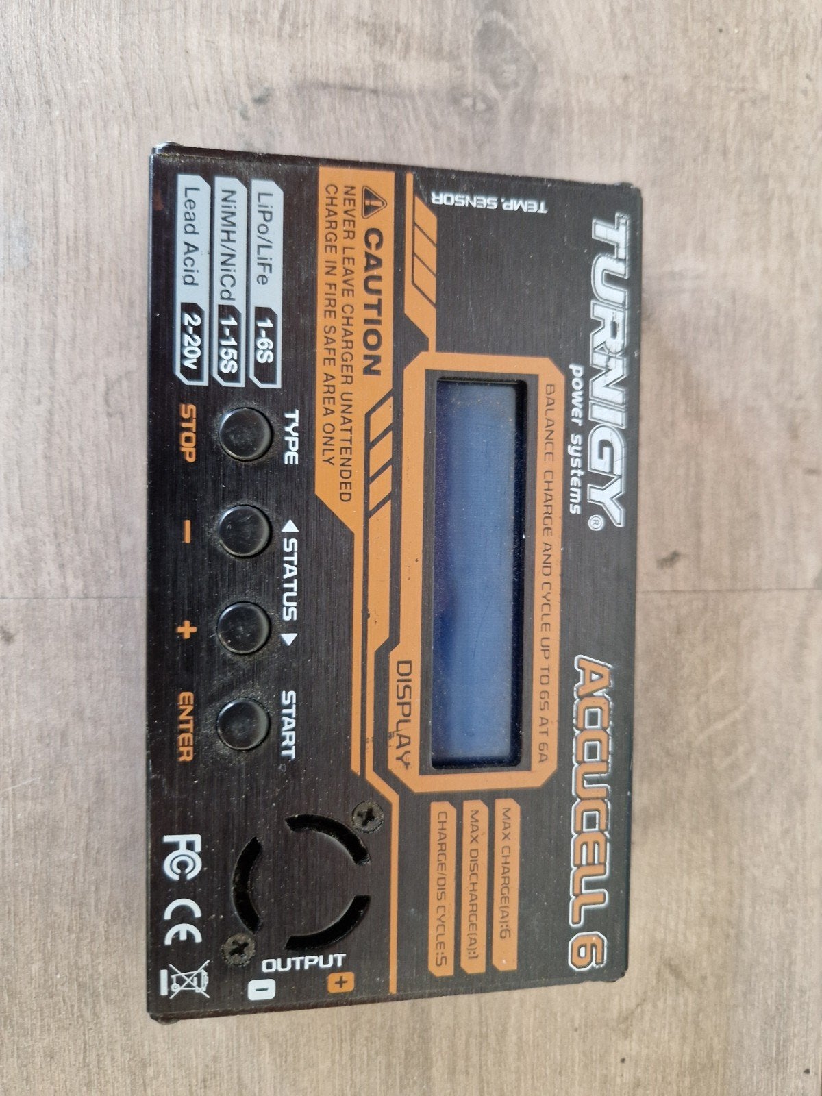 Turnigy Accucell 6 acculader, Ophalen of Verzenden, Gebruikt, Onderdeel