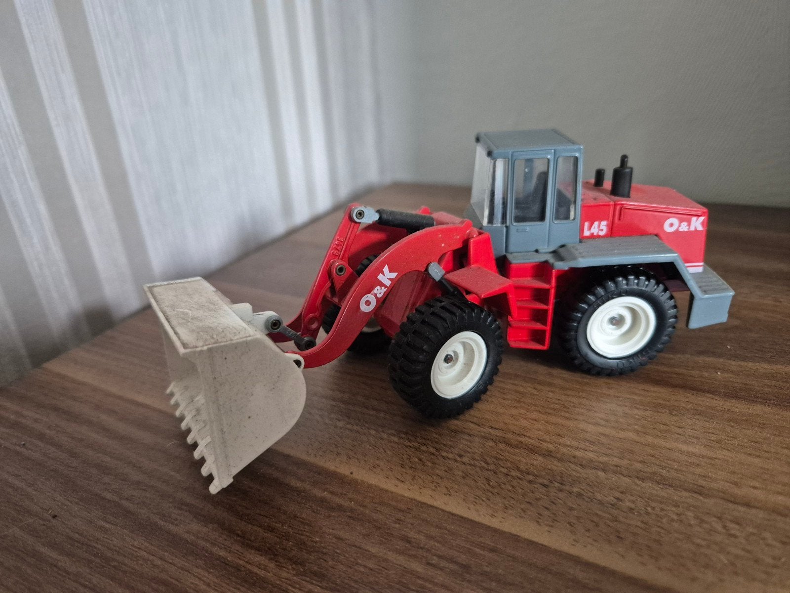 Siku O&K L45 Shovel - Modelbouw, Ophalen, Zo goed als nieuw