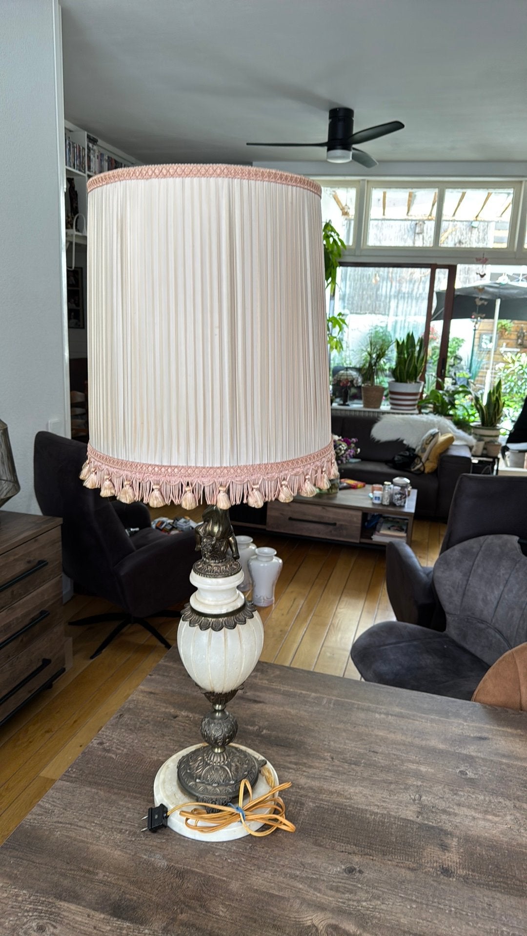 Zeer oude schemerlamp., Ophalen, Gebruikt, Tafellamp, Rond