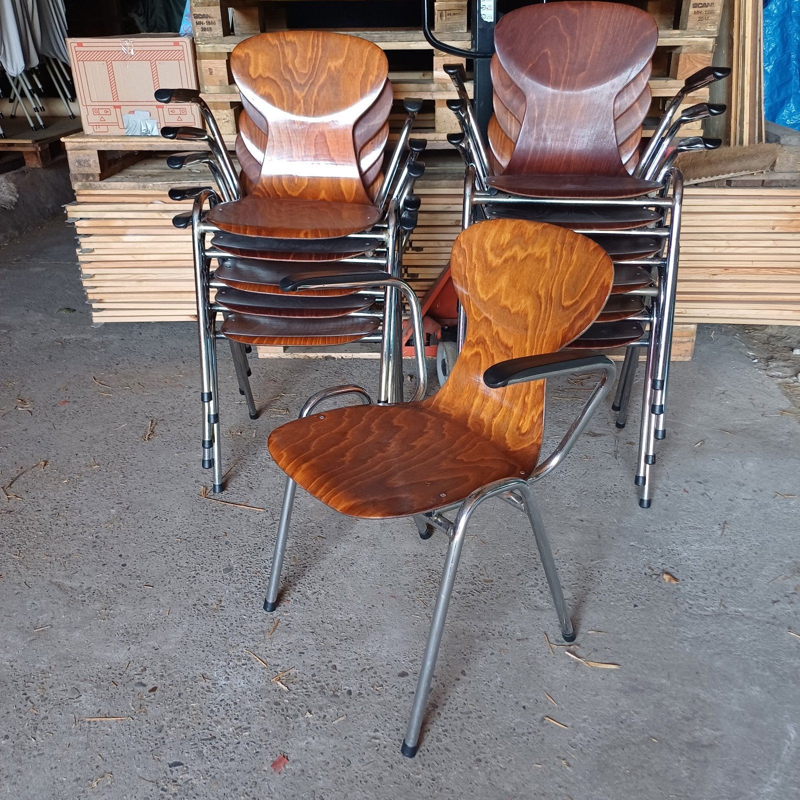 11 x vintage design stoelen partij schoolstoelen, Ophalen, Gebruikt, Bruin, Vijf, Zes of meer stoelen