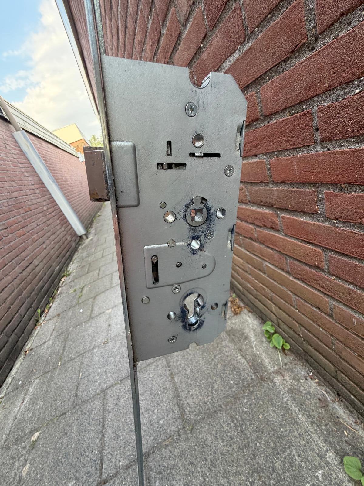Nemef driepuntssluiting incl. Kommen, Ophalen, Gebruikt, Slot