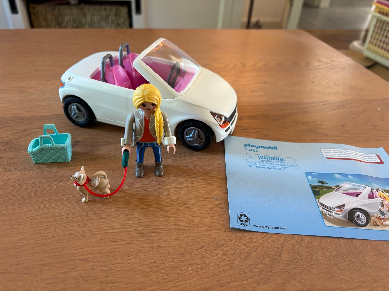 Playmobil meisje met chihuahua en auto (set 70494), Gebruikt, Complete set, Voertuig, Ophalen of Verzenden