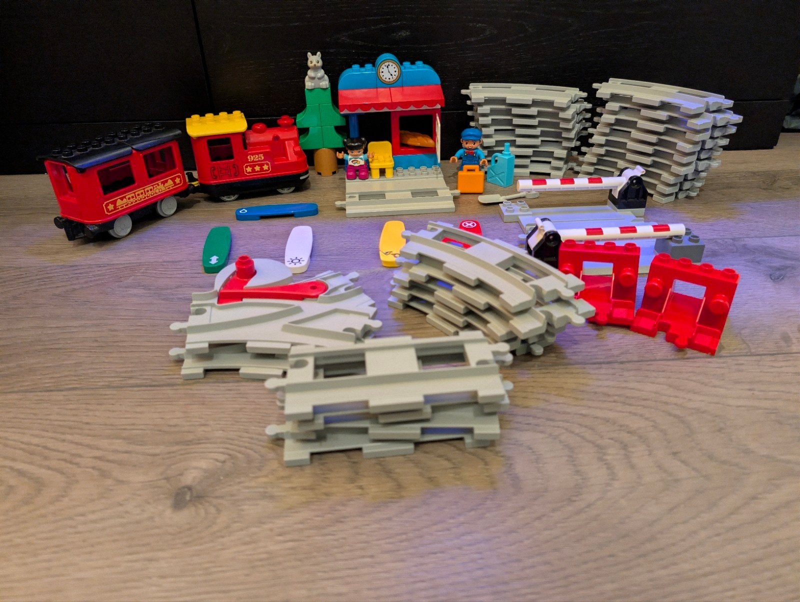 LEGO Duplo Stoomtrein & XXL Sporenset (10874 + 10882), Kinderen en Baby's, Ophalen of Verzenden, Zo goed als nieuw, Complete set