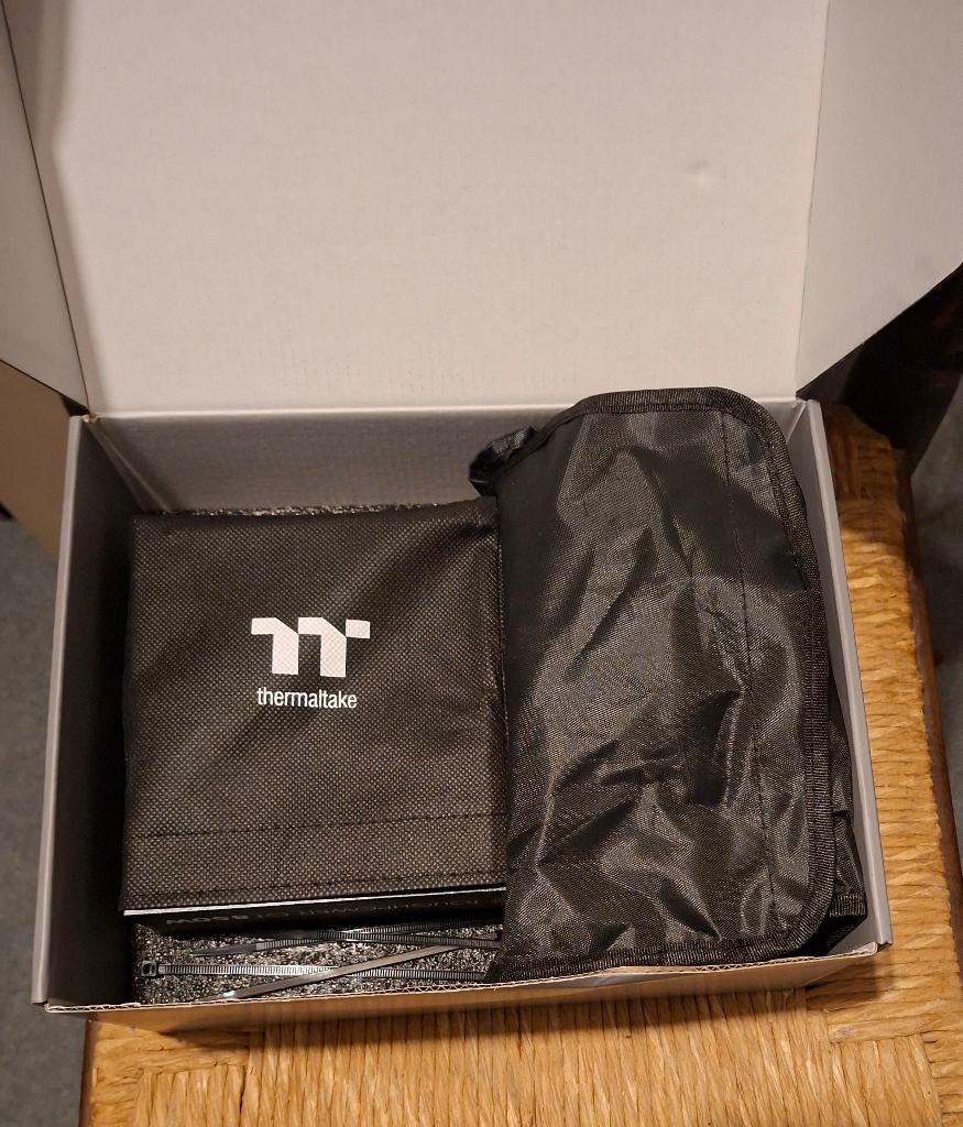 Thermaltake Toughpower GT 850W, Ophalen of Verzenden, Zo goed als nieuw