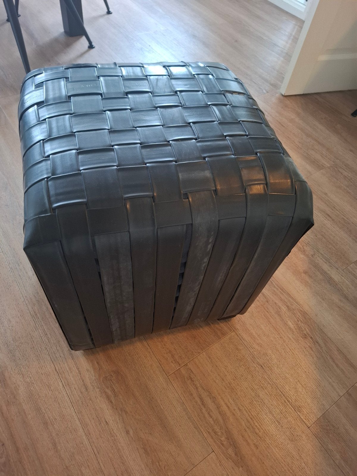 Stoere handgemaakte poef van banden, Ophalen, Rond, Minder dan 50 cm, Minder dan 50 cm