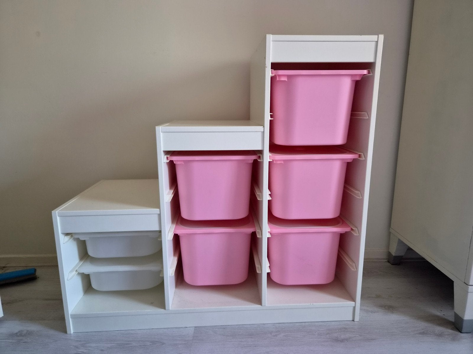 IKEA Trofast opbergcombinatie met roze bakken en deksels, Ophalen, Gebruikt, Kast, 100 cm of meer