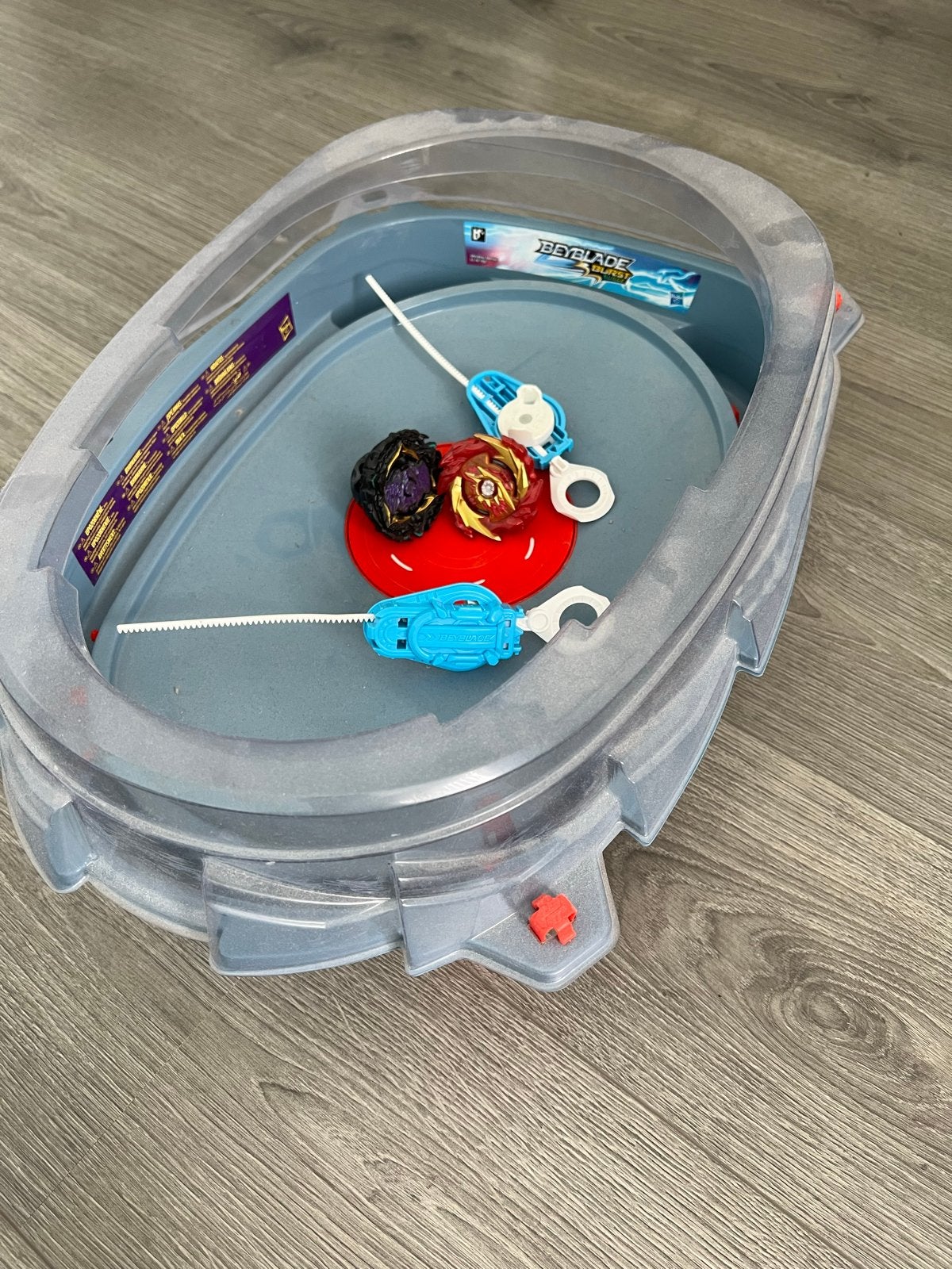 Beyblade Burst Arena met 2 Beyblades en Starters, Ophalen of Verzenden, Zo goed als nieuw, Jongen of Meisje