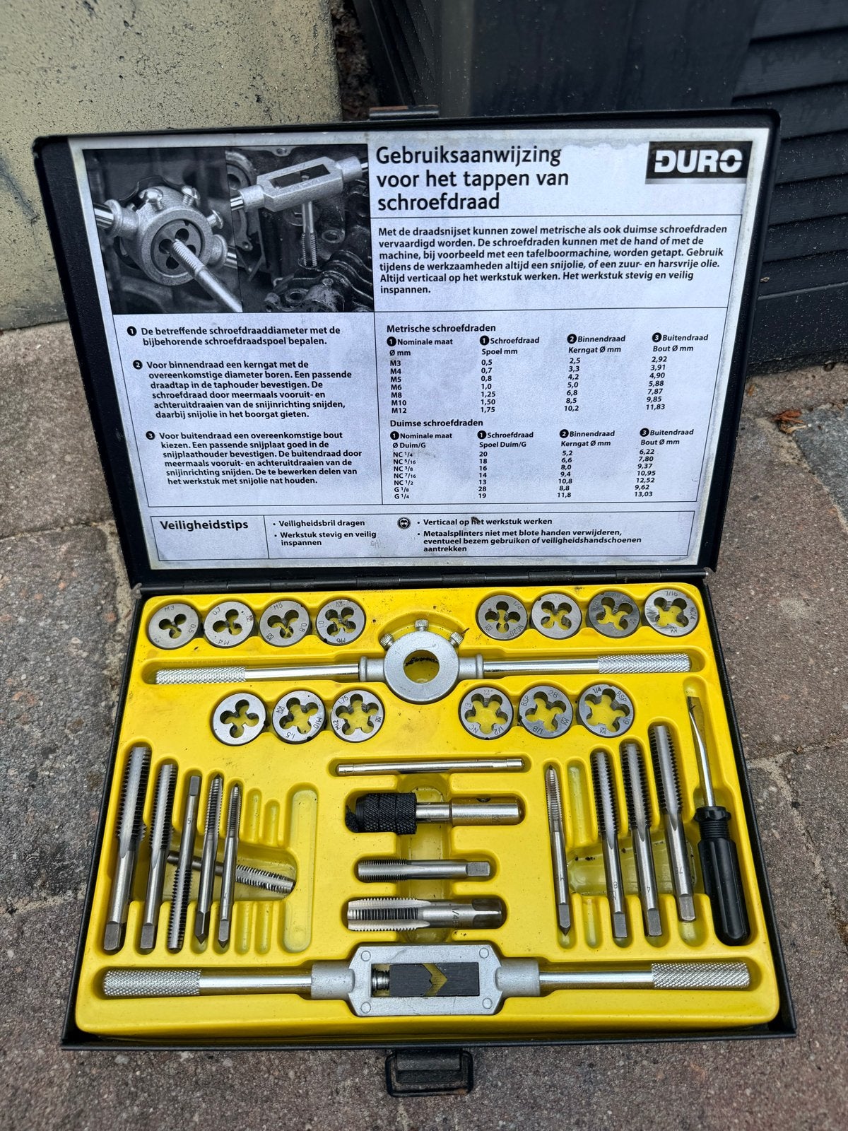 DURO Tap- en Snijplaatset Compleet - Metrisch & Inch, Ophalen, Gebruikt, Snijgereedschap, Overige merken