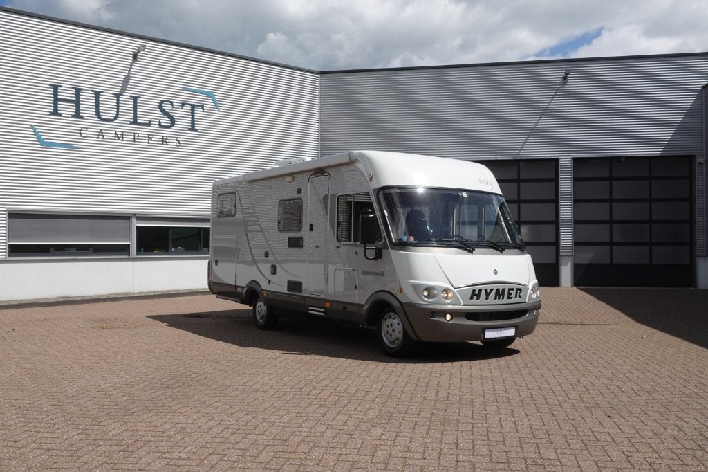 Hymer B 674 G 2.8 JTD 127 PK, ALKO chassis, 2006, Caravans en Kamperen, Campers, Integraal, Ringverwarming, Fiat, Luifel
