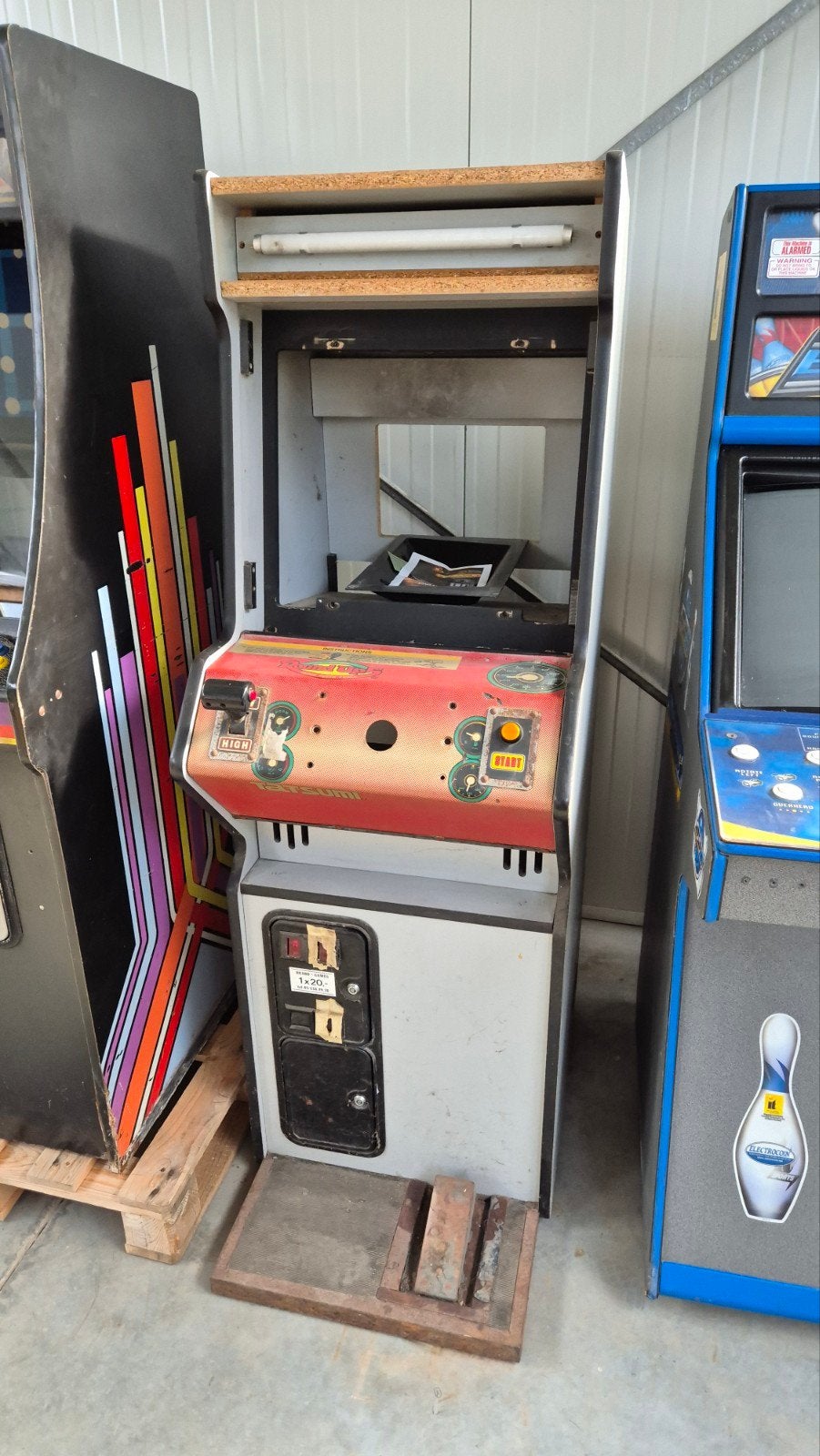 Lege race arcade, Verzamelen, Ophalen
