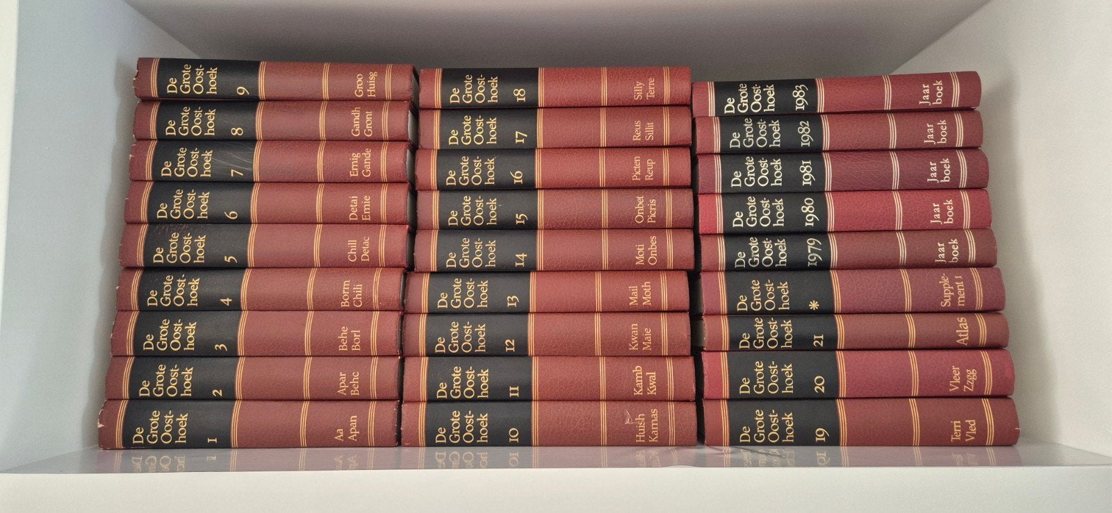De Grote Oosthoek Encyclopedie - Complete Serie, Ophalen, Gelezen, Algemeen