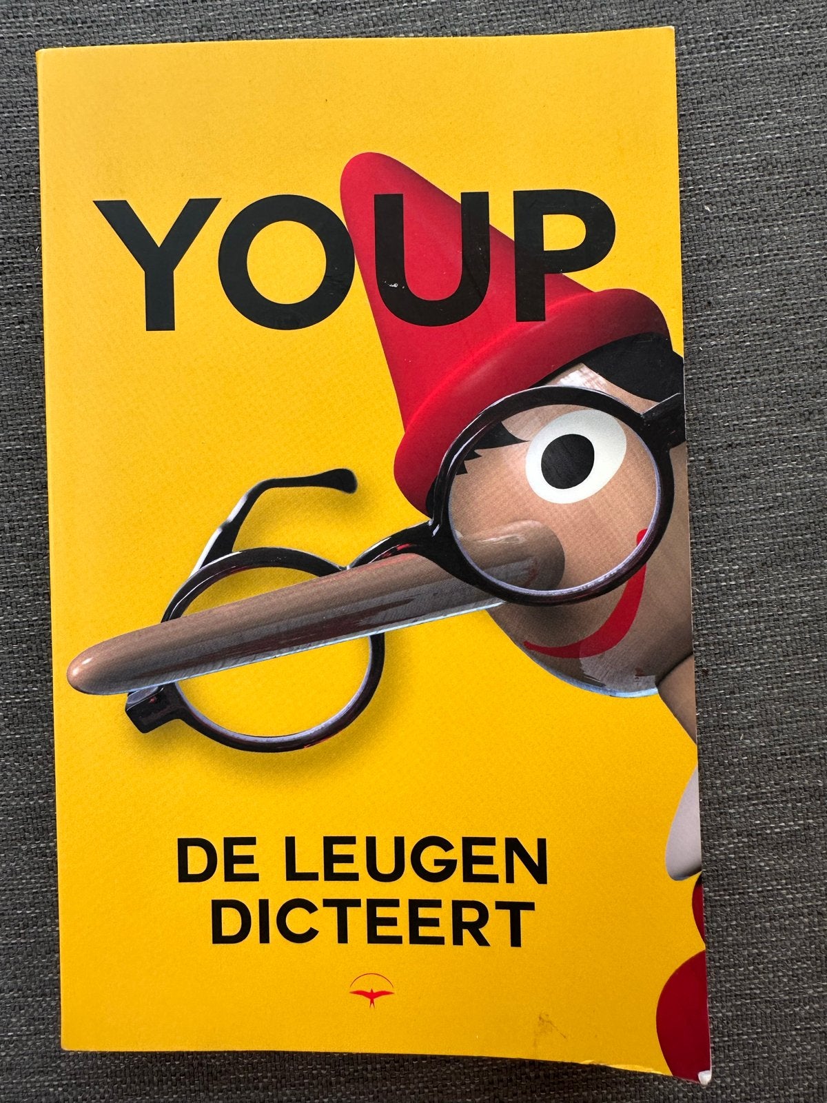 Youp van 't Hek - De Leugendicteert (Boek), Boeken, Ophalen of Verzenden, Gelezen, Nederland