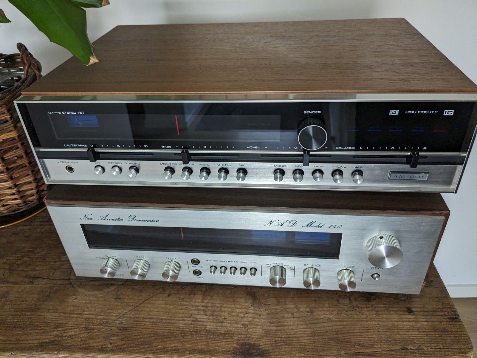 NAD 140 & Amroh AM 1020 Receivers - Voor de hobbyist