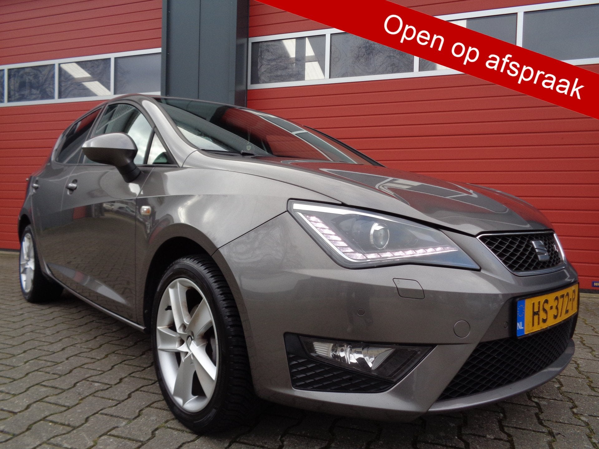 SEAT Ibiza 1.0 EcoTSI FR Connect, Luxe uitvoering Navi NL-Au, Auto's, Voorwielaandrijving, Euro 6, 540 kg, 995 kg
