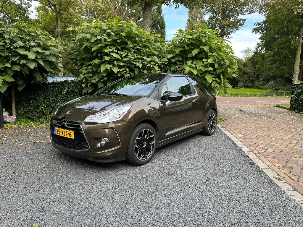 Citroën DS3 1.4 Hdif AUT 2012 | AIRCO | CRUISE | APK, 1398 cc, 4 cilinders, Bruin, 1055 kg