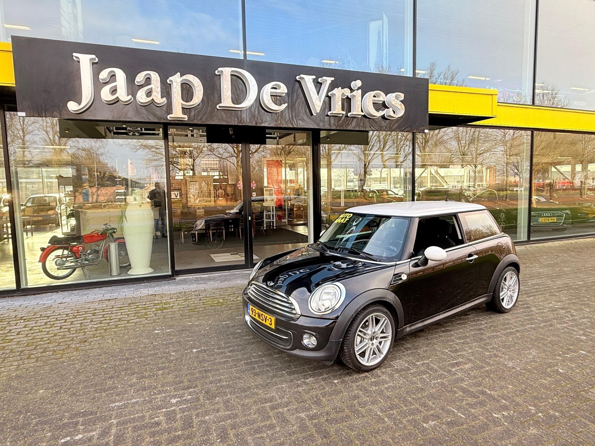 MINI 3-Deurs 1.6 Cooper Chili, Auto's, Euro 5, Gebruikt, Zwart, 4 cilinders