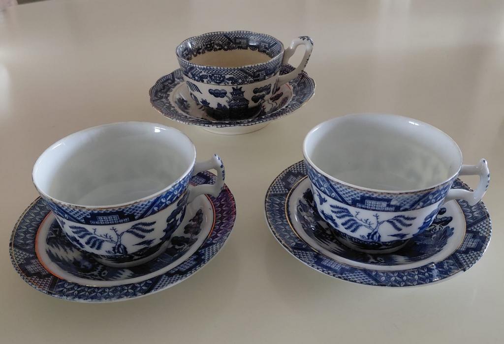3 chinese porseleinen kop en schotels, Antiek en Kunst, Antiek | Servies los, Ophalen of Verzenden