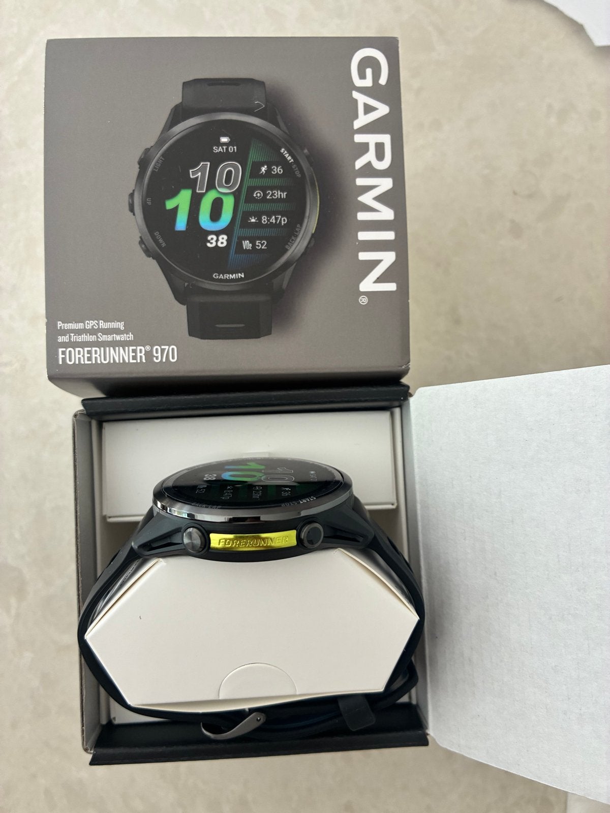 Garmin Forerunner 970 - Nieuw in doos, Sieraden, Tassen en Uiterlijk, Sporthorloges, Ophalen of Verzenden, Waterdicht, Afstand