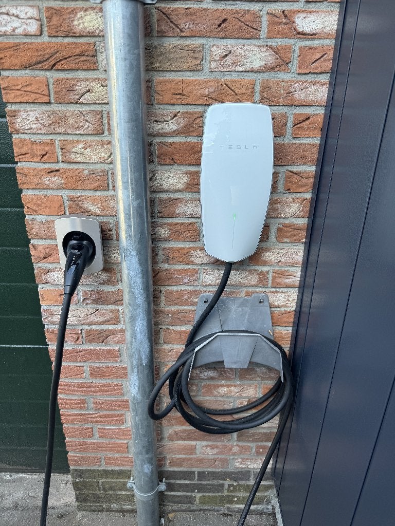Tesla wall connector V3 + Tesla Neurio Energy Meter W2, Ophalen, Zo goed als nieuw, Laadpaal