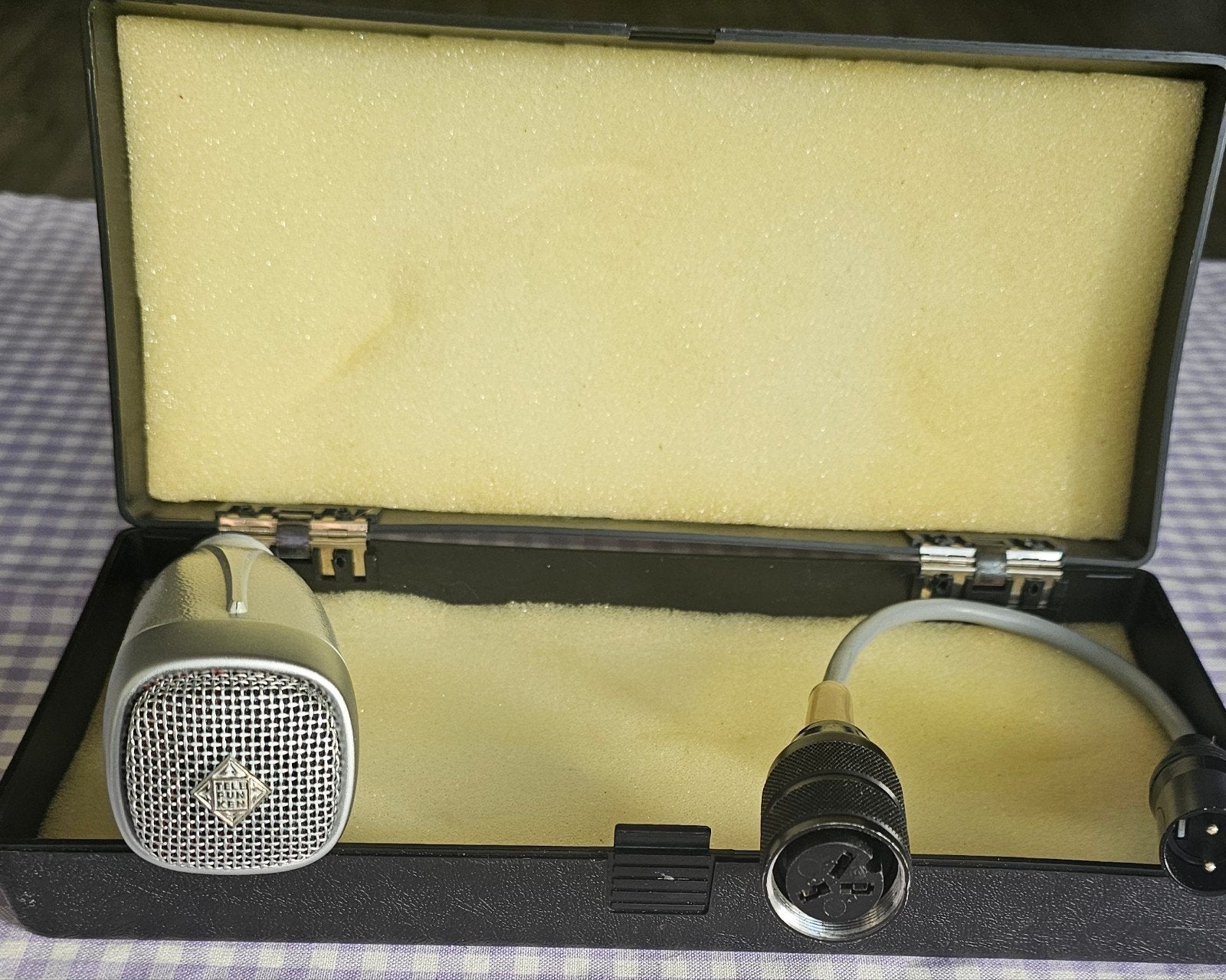 1 telefunken microfon, Muziek en Instrumenten, Ophalen of Verzenden