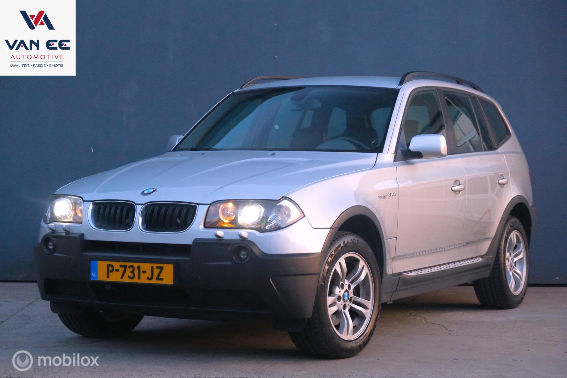 BMW X3 3.0i Exe | Leer Clima Cruise Trekhaak | Concoursstaat, Auto's, Gebruikt, Zwart, 2000 kg, Bedrijf