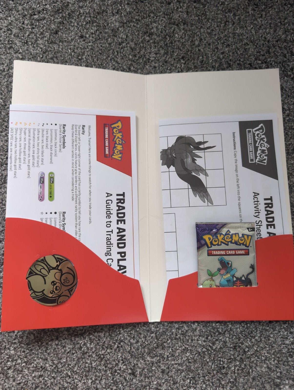 pokemon trade and play mapje, Ophalen of Verzenden, Zo goed als nieuw