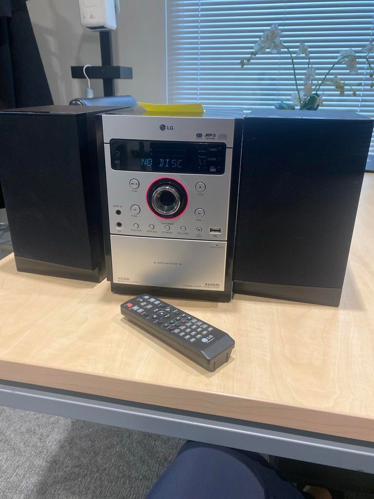 LG Micro Hifi Systeem XC62 met CD, Radio, USB & Cassette, Audio, Tv en Foto, Stereo-sets, Gebruikt, Cassettedeck, Microset, Ophalen