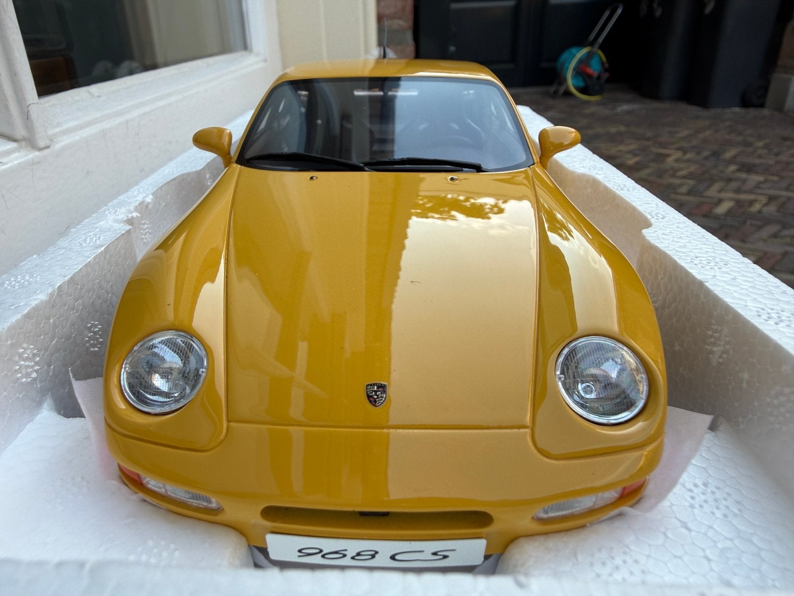 1:18 Porsche 968 CS Clubsport geel 1993 GT Spirit GT129, Overige merken, Info@gts-models.com, 2, rue de l'écusson, Zone commerciale Oxygène Sud, Josselin, 56120, FR