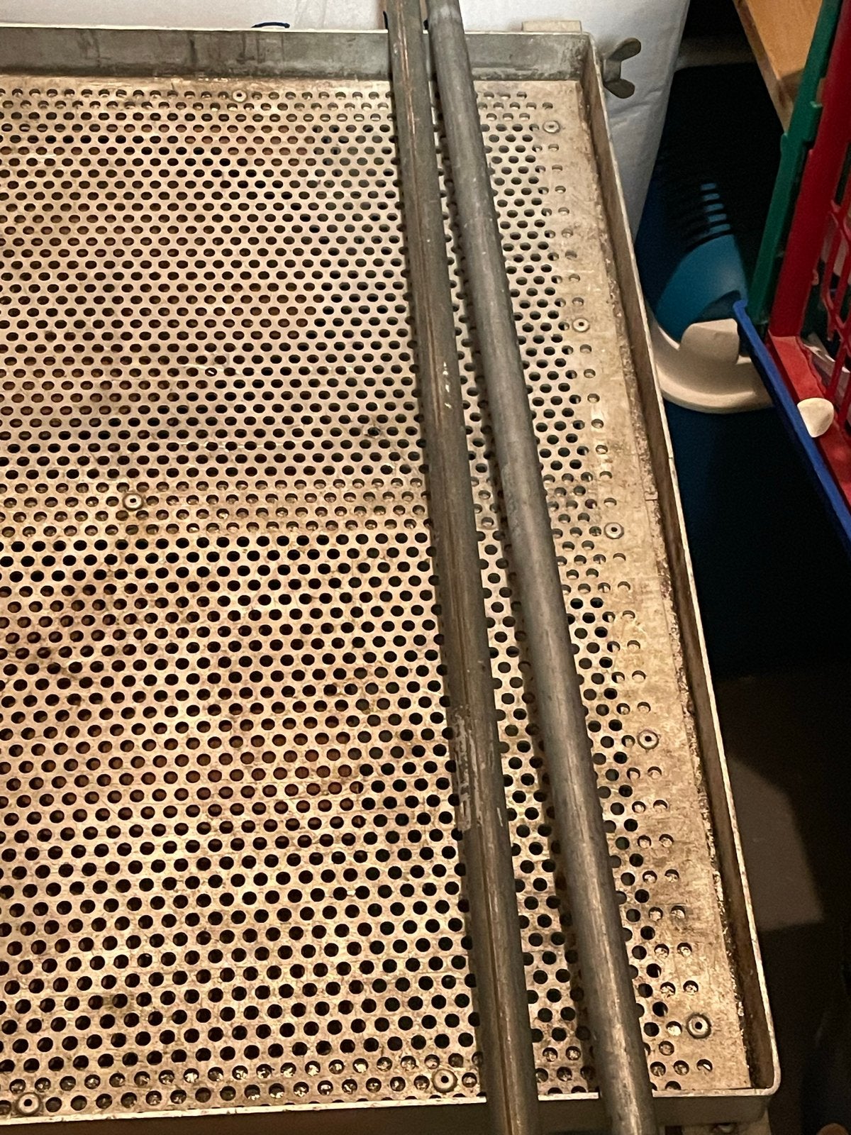 Haring schoonmaak plateau met 4 poten, Ophalen, Gebruikt