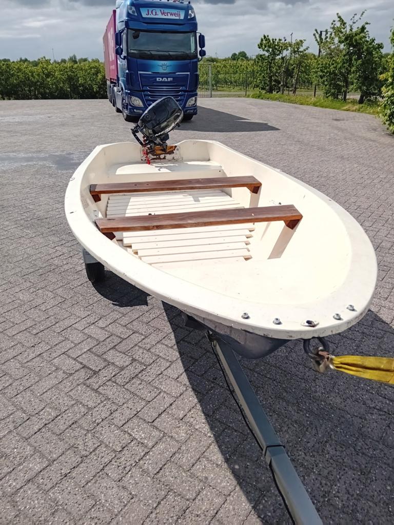 Polyester boot + aanhanger + motor, Watersport en Boten, Ophalen, Minder dan 5 pk, Overige brandstoffen, Viertaktmotor