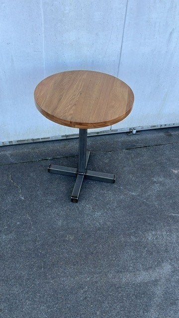 7 stuks eiken bistro horeca restaurant tafels rond 60 cm, Antiek en Kunst, Ophalen